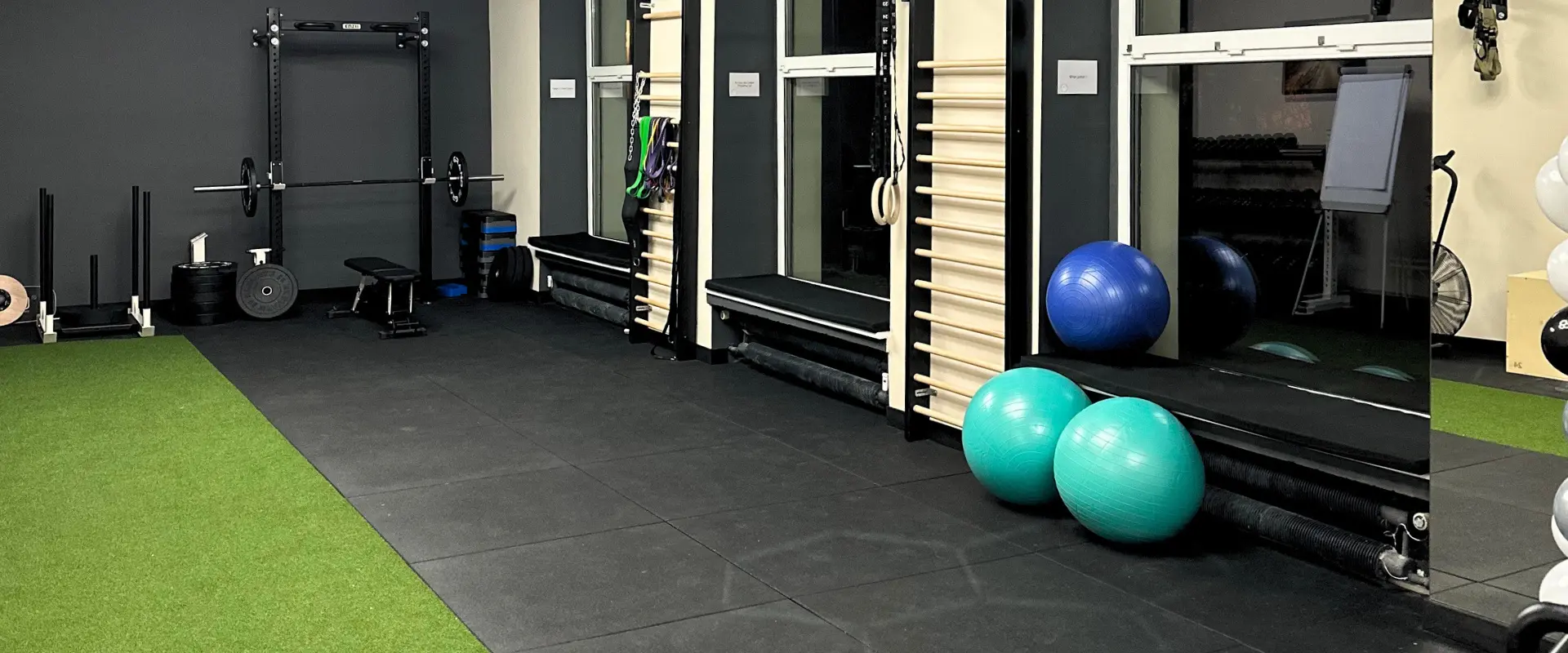 Nowoczesna strefa treningowa MoveSpace w Mosinie - 75 m² z matami Gym Square o grubości 20 mm