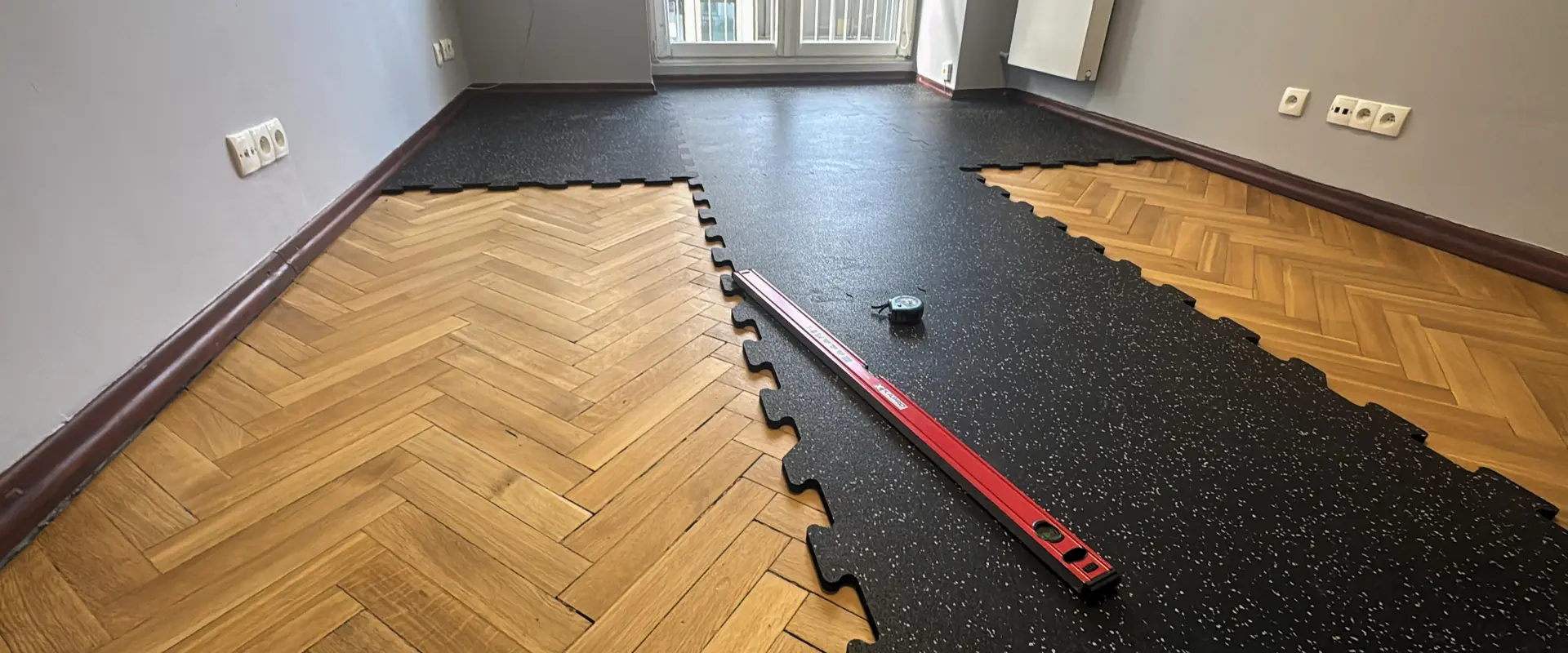 Kompleksowa realizacja na 65 m2 studia treningów personalnych „Mind Your Body” w Warszawie